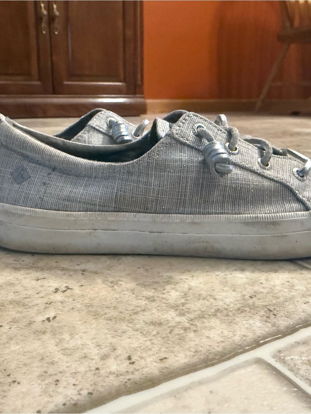 Sperry Women’s Light Gray Slip-On Sneakers